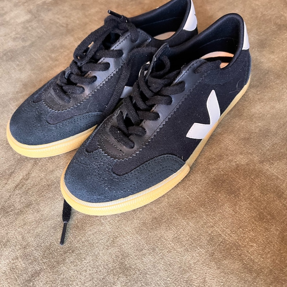 Veja Black and White Women's Sneakers